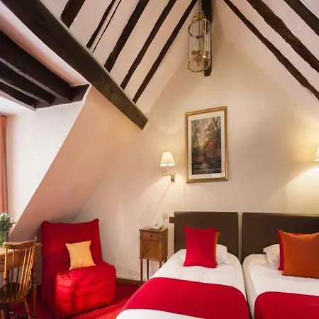 Saint Roch Hotel 2*